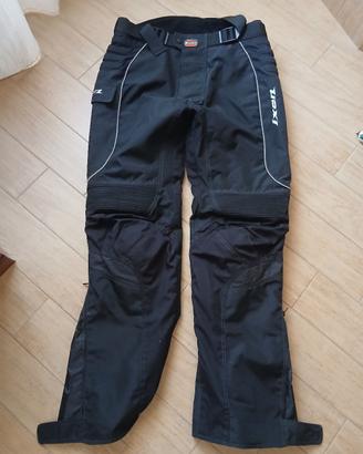 Pantaloni moto con protezioni e imbottitura 