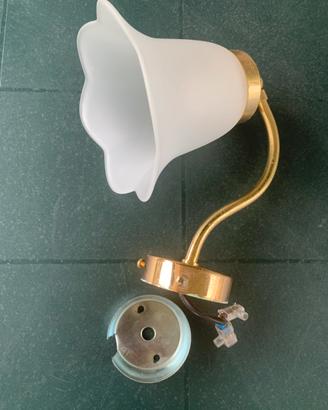 Lampada da parete floreale
