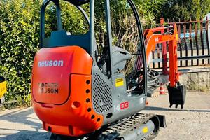 E47 Mini escavatore Neuson 17 q.li