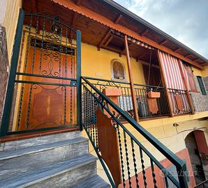 VIA CUMANA; Trilocale 1°Piano+Posto Auto MAV346