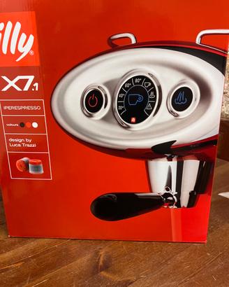 Macchina caffe illy