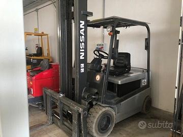 CARRELLO ELEVATORE NISSAN Mod. E30