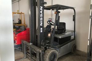 CARRELLO ELEVATORE NISSAN Mod. E30