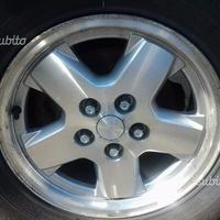 Cerchi in lega da 16" per Jeep Cherokee del 2002