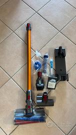 SOLO Accessori dyson V8 Absolute + batteria