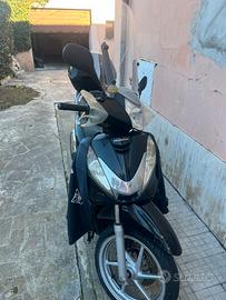 Scooter SH 300