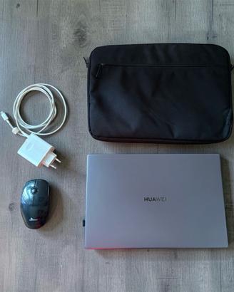 Huawei Matebook 14 Grigio i5 8GB | set completo
