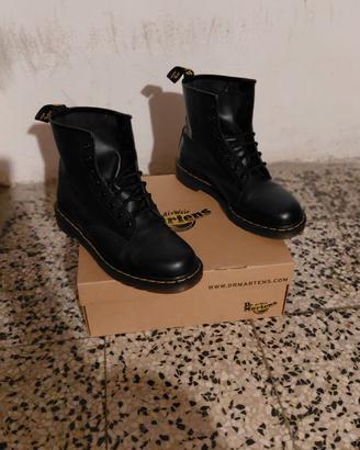 Anfibi Dr Martens uomo n. 43