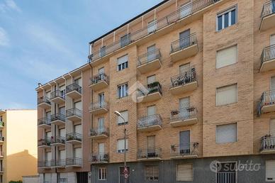 2 LOCALI A TORINO