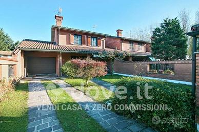 Villa Via delle Camelie, 7, 27010, San Genesio ed