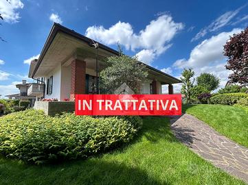 VILLA SINGOLA A VISANO