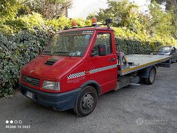 Carroattrezzi Iveco 49 12