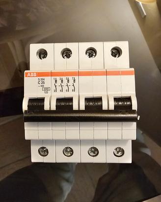 Interruttori Magnetotermici e DC1000V