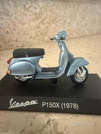 Modellino Vespa P150X (1978)