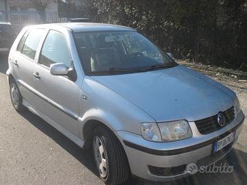 VOLKSWAGEN Polo 3ª serie - 2001