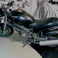 Ducati Monster 600 Dark 2001 - The last DESMO