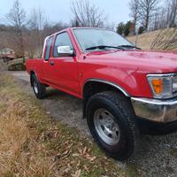 Toyota Hilux SR5  V6