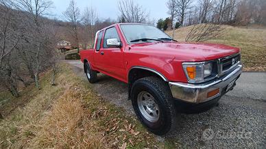 Toyota Hilux SR5  V6