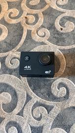 Action Cam 4K Ultra HD WiFi, completa di accessori