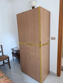 Mobile alto/armadio