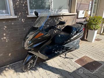 Yamaha Majesty 250