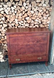 madia in legno restaurata