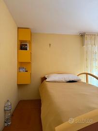 Letto a castello con scrivania