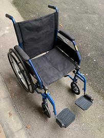 Sedia a rotelle per disabili