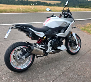 BMW F 900 XR