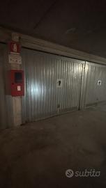 Garage ampio