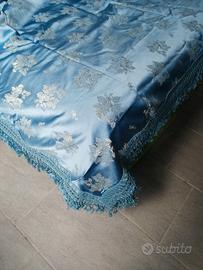 copriletto in raso vintage