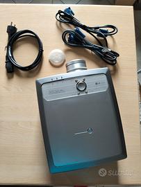 proiettore   LG lp-xg24 funzionante 