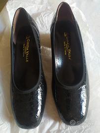 si vende scarpe mis. 36