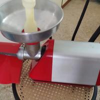 macchinetta per salsa