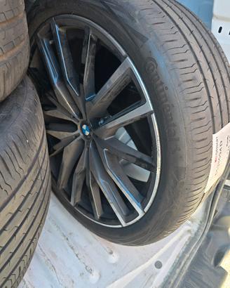 Gomme e cerchi BMW X5/X6 da 22'