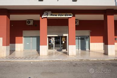 Prestigioso locale commerciale via degli Orti