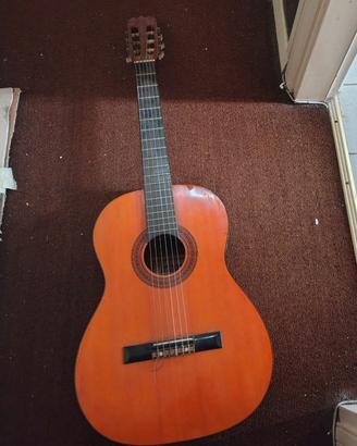 Chitarra classica da studio / battaglia (6 corde)