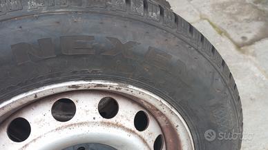  4 gomme nuove con cerchi