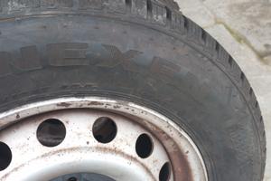  4 gomme nuove con cerchi