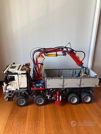 Camion mercedes con gru lego technic