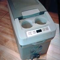 Frigorifero a compressore portatile per auto