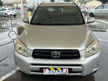 Toyota Rav 4 2.2*4x4- km220.000