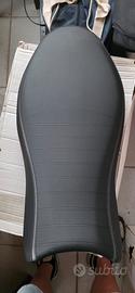 Ducati sella icon Dark