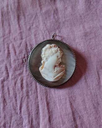 spilla con cameo