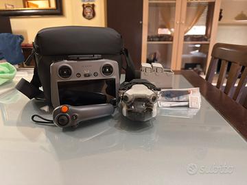 Drone DJI Mini 4 Pro Fly More Combo, 750€