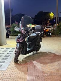 Kymco People 200i S