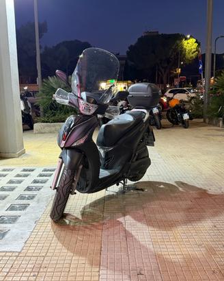 Kymco People 200i S
