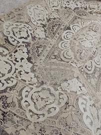 copriletto lino ricamato Burano 