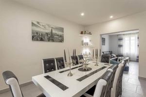 Casa indipendente di 240 m² con più di 5 locali a 