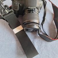 Fotocamera reflex EOS 2000D 